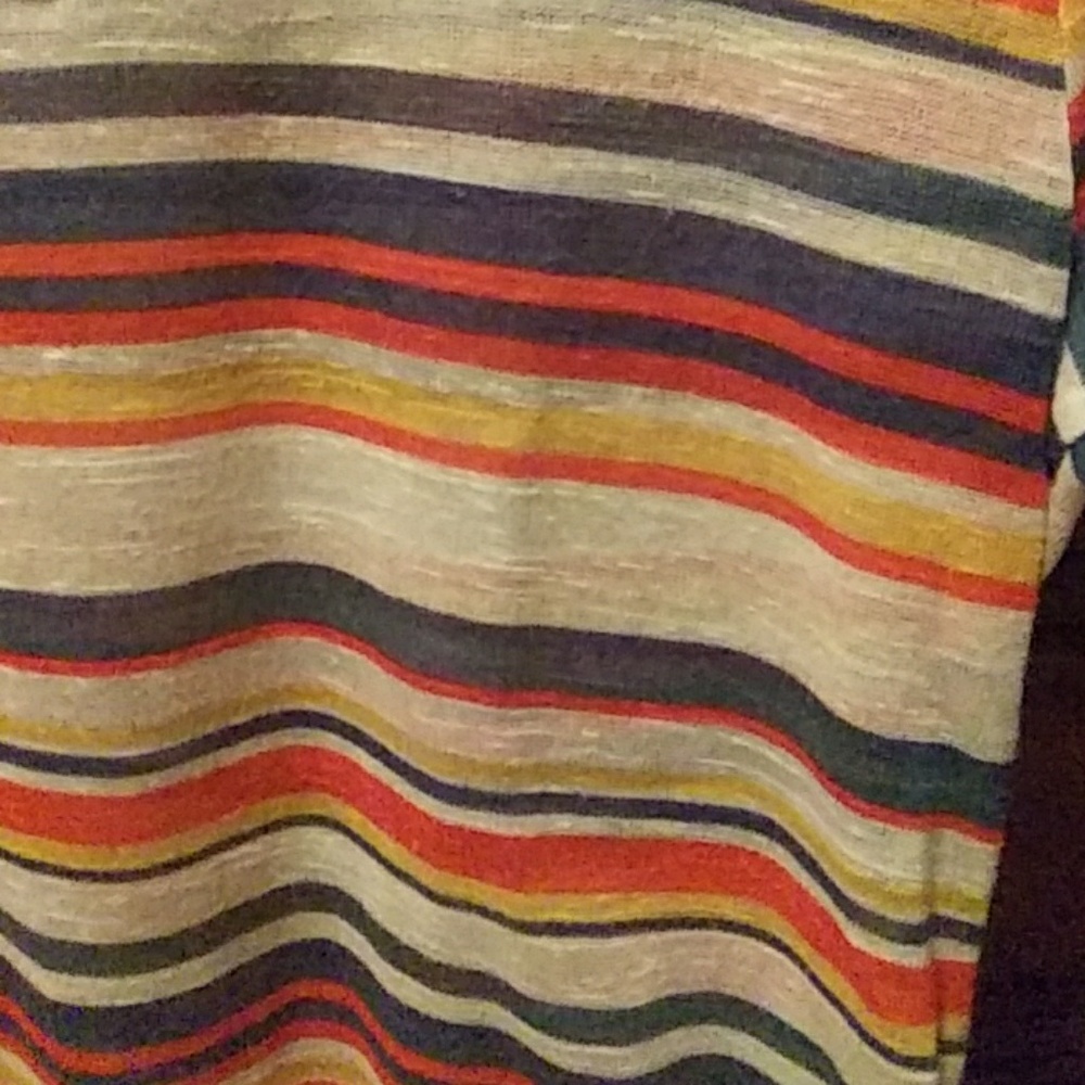 Shirt - Picture 2 of 4
